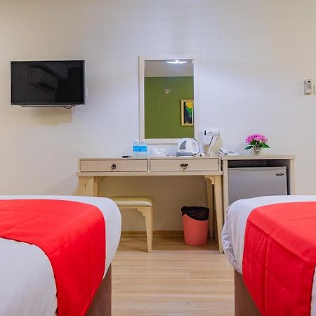 Hotel 101 Permas Jaya Johor Bahru Luaran gambar