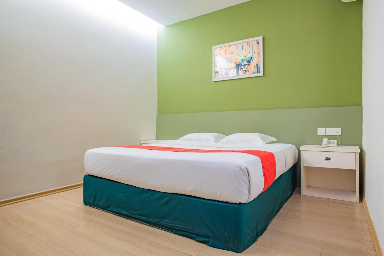 Hotel 101 Permas Jaya Johor Bahru Luaran gambar