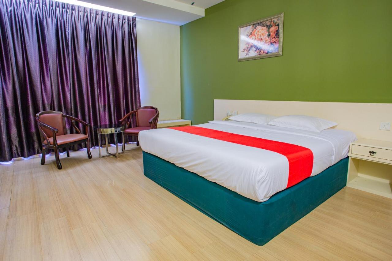 Hotel 101 Permas Jaya Johor Bahru Luaran gambar